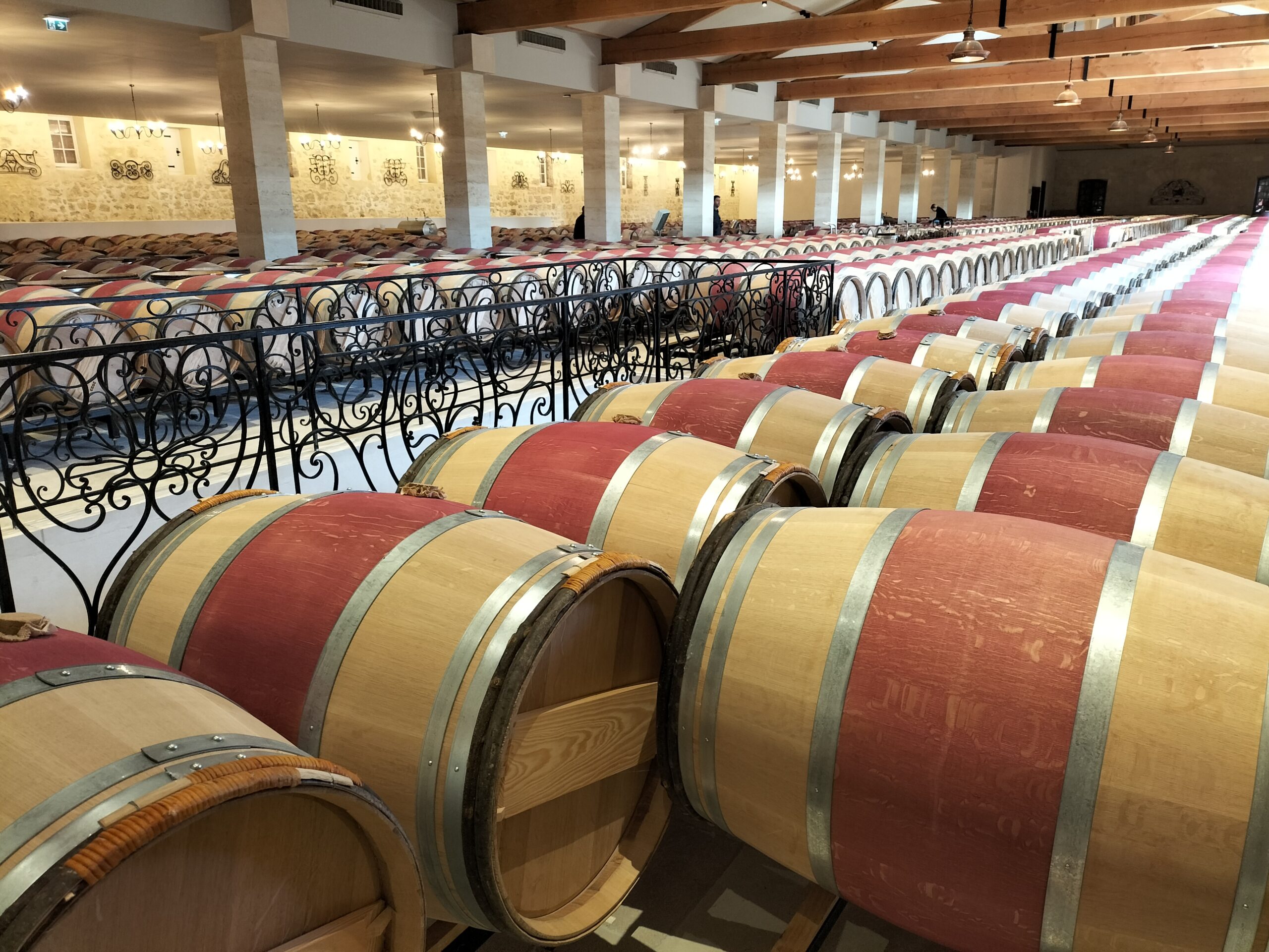 Wine tour Bordeaux - chateau tasting - Saint Emilion - Travel - Cognac - Sauternes - Saint-Julien Pauillac - Margaux - Private & group wine tour
